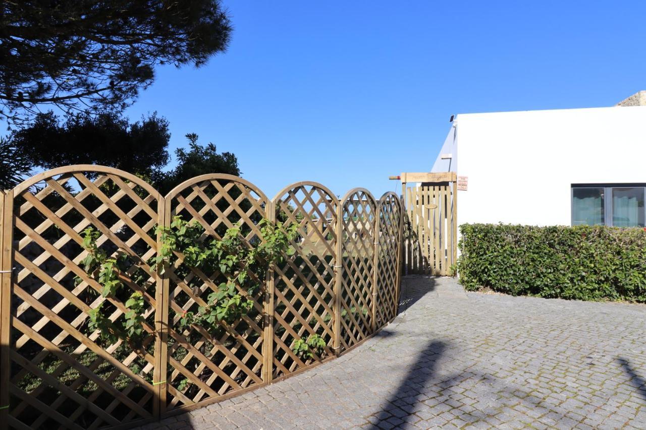 Penedo Escape Sea Suites Colares Bagian luar foto