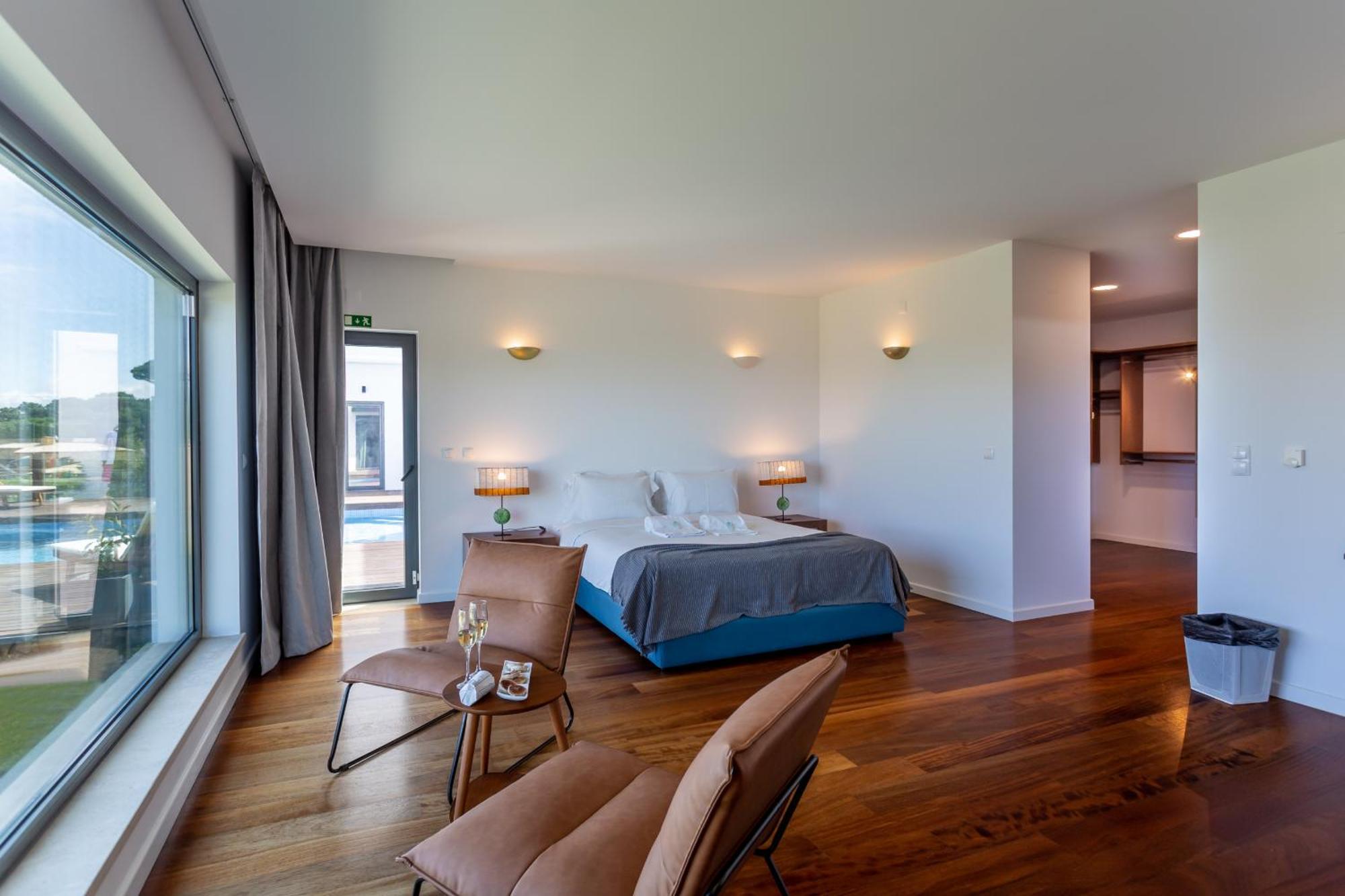 Penedo Escape Sea Suites Colares Bagian luar foto