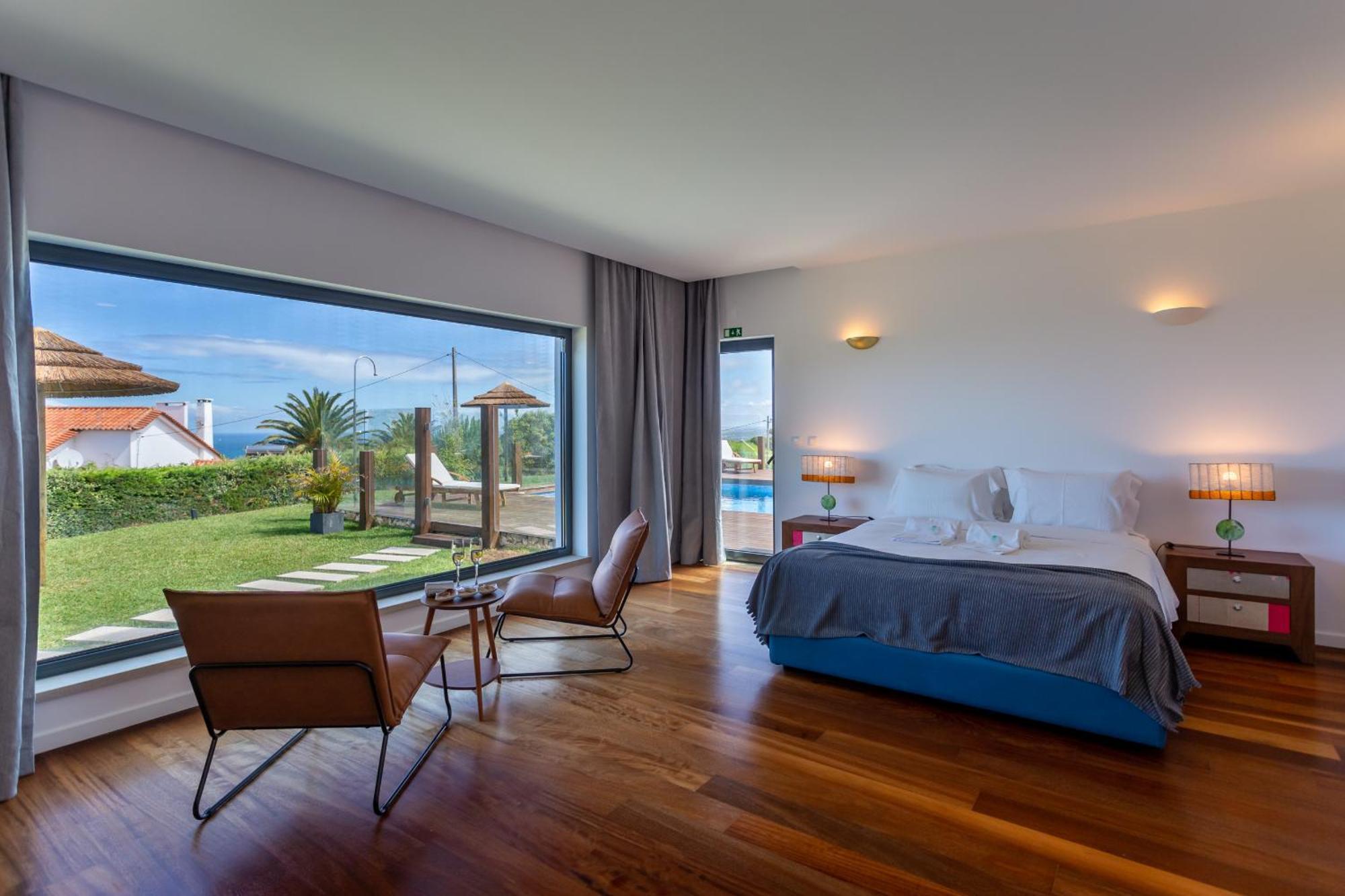 Penedo Escape Sea Suites Colares Bagian luar foto